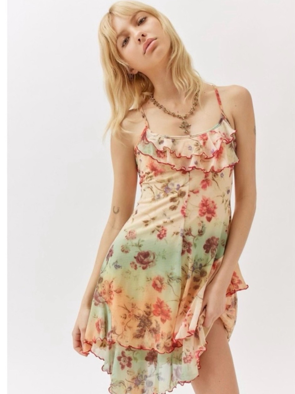Urban outfitters lulu ruffle floral mini dress size